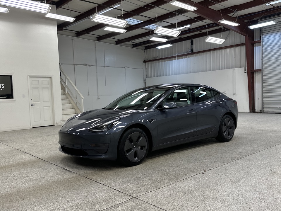 Roberts Auto Sales 2023 Tesla Model 3 