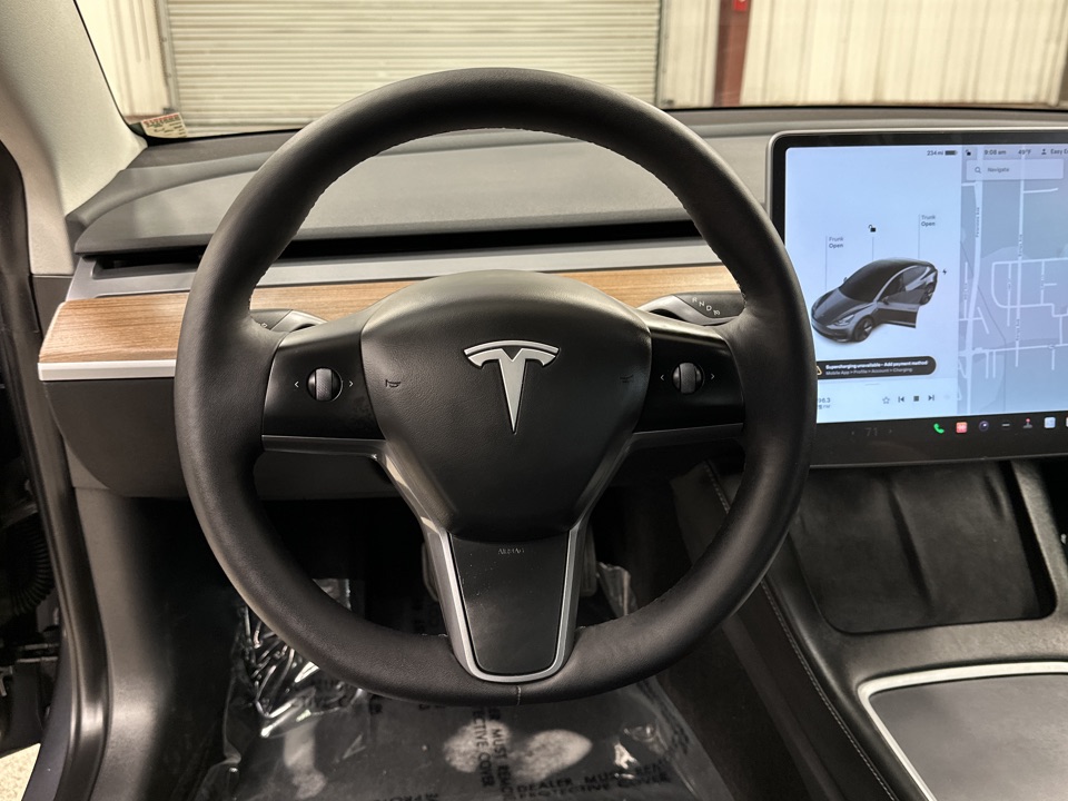 2023 Tesla Model 3 - Roberts