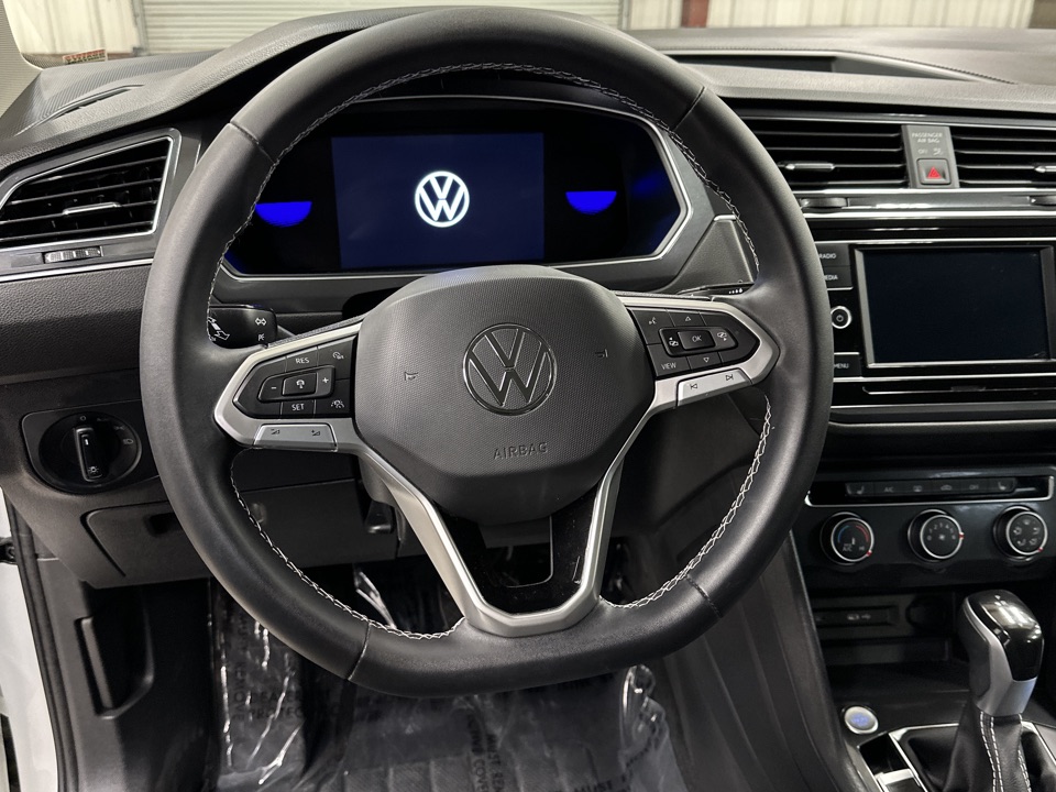 2023 Volkswagen Tiguan - Roberts