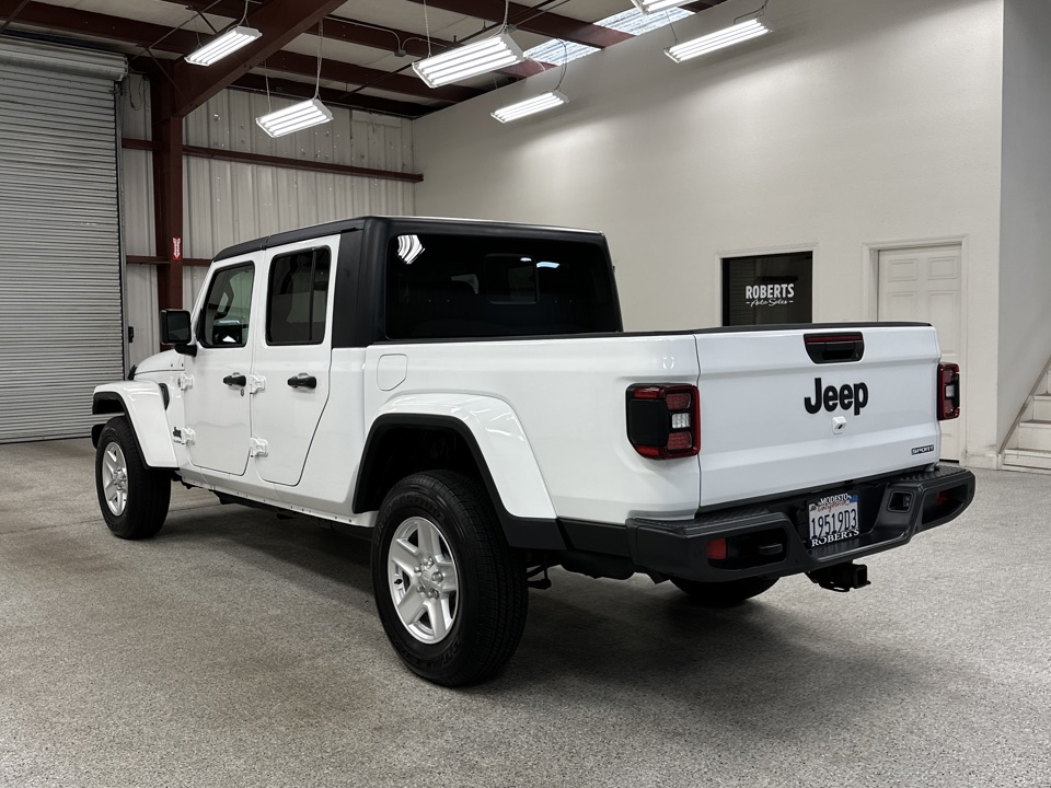 2021 Jeep Gladiator - Roberts