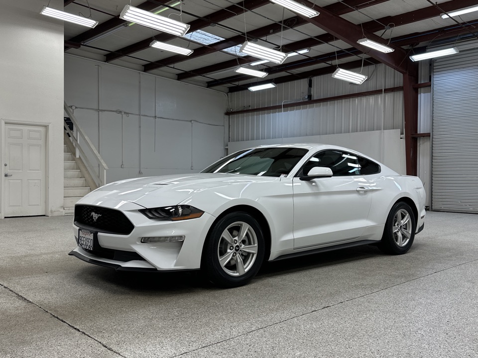 Roberts Auto Sales 2022 Ford Mustang 