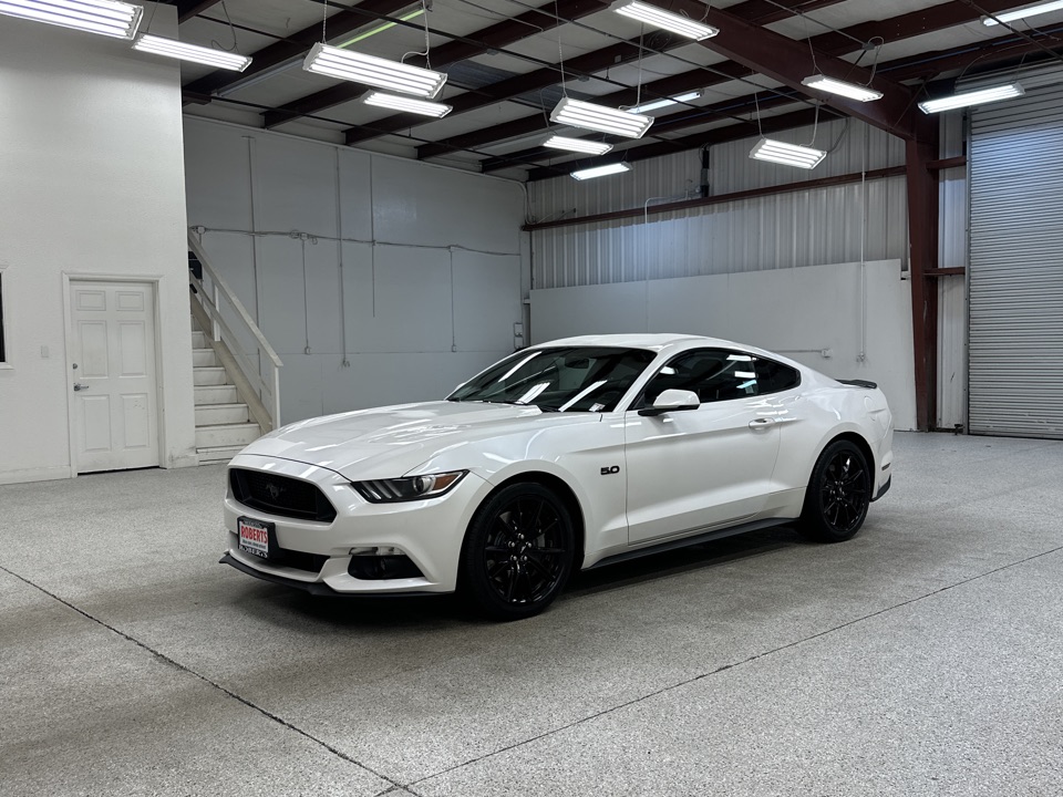 2017 Ford Mustang - Roberts