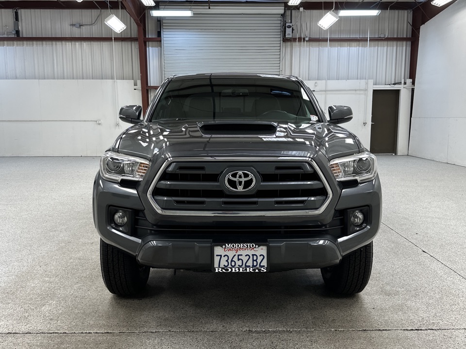 2017 Toyota Tacoma - Roberts