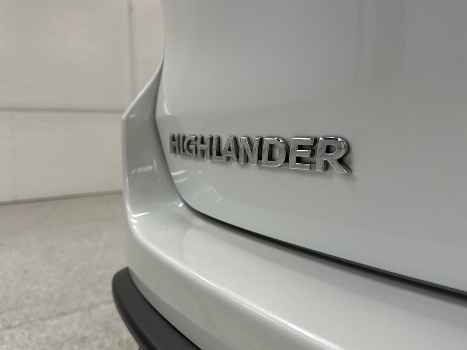 2016 Toyota Highlander - Roberts