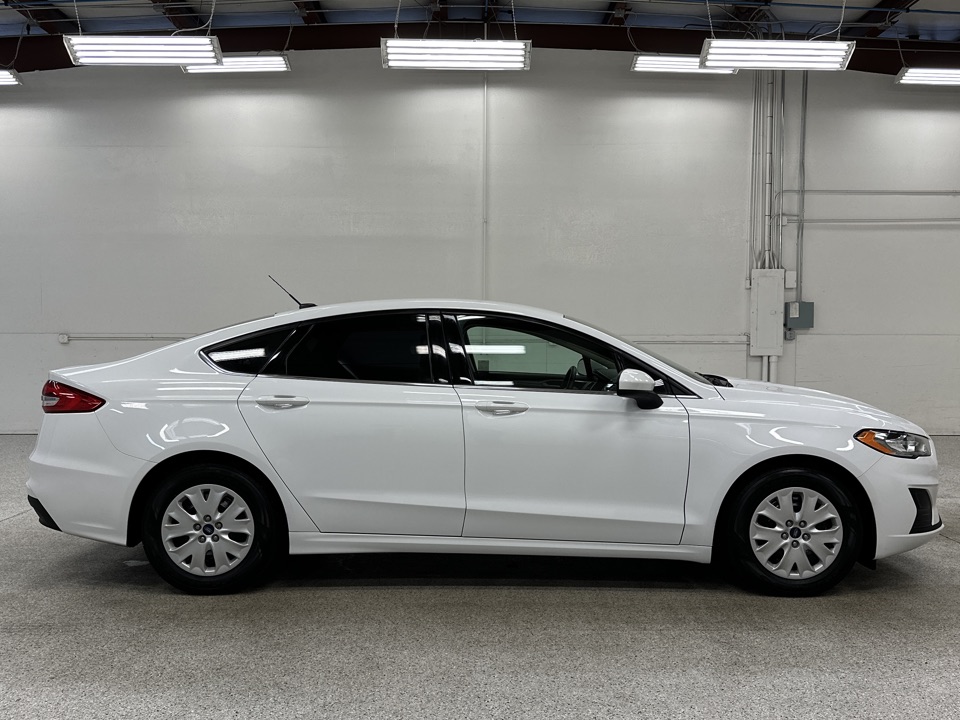2019 Ford Fusion - Roberts