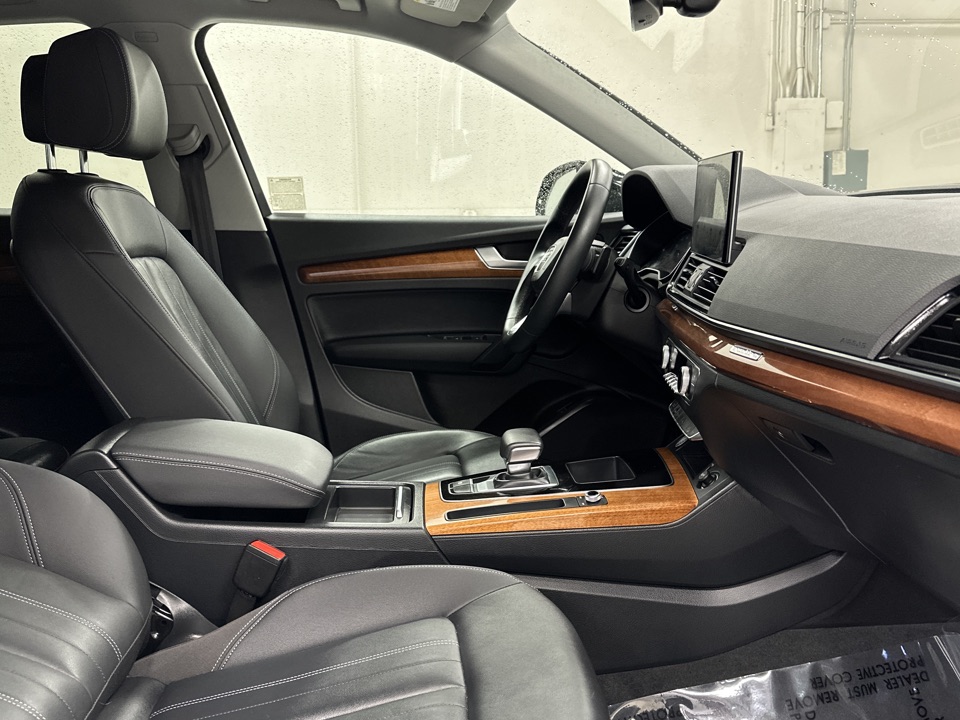 2021 Audi Q5 - Roberts