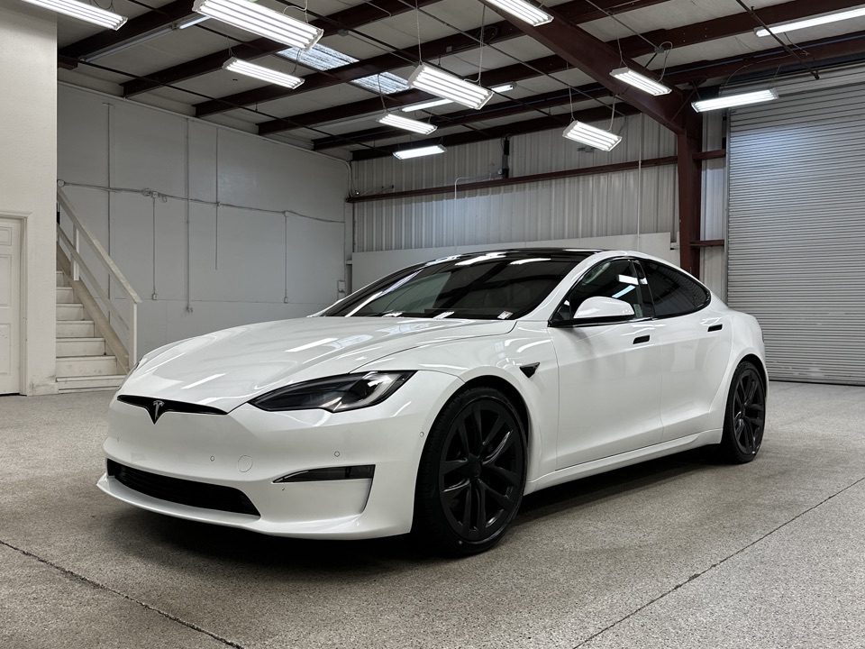 Roberts Auto Sales 2022 Tesla Model S 