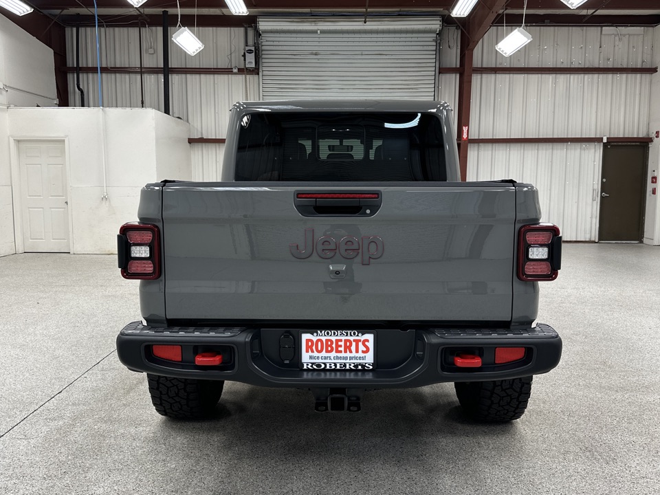 2022 Jeep Gladiator - Roberts