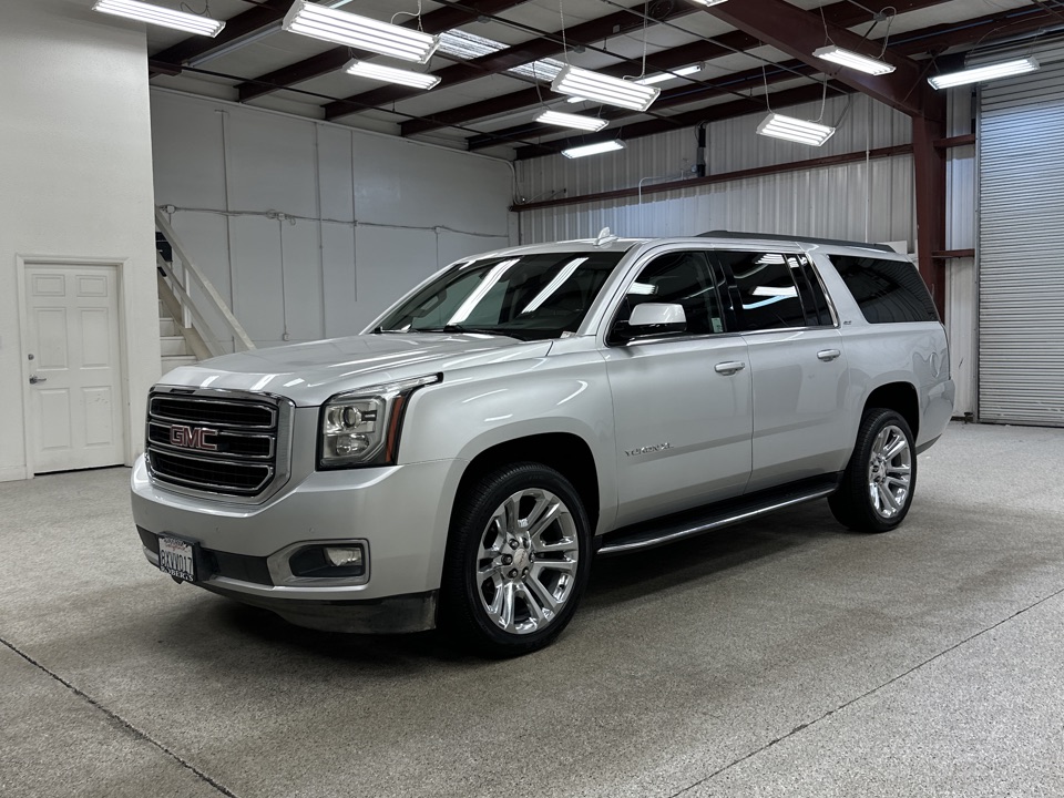 Roberts Auto Sales 2019 GMC Yukon XL 