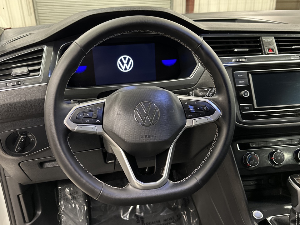 2023 Volkswagen Tiguan - Roberts