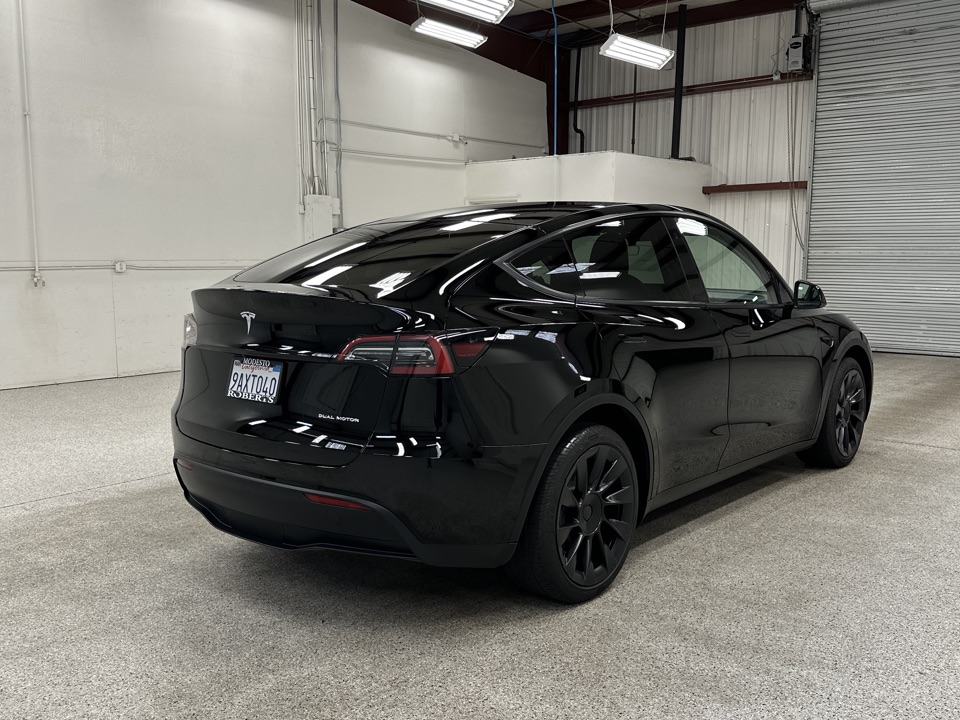 2022 Tesla Model Y - Roberts
