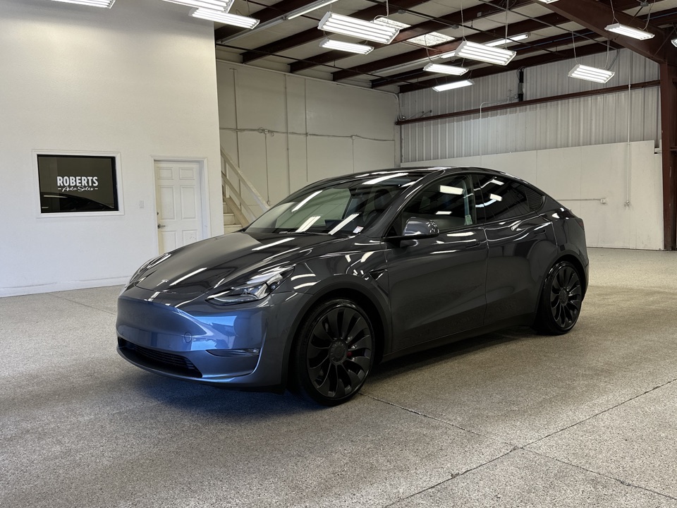 Roberts Auto Sales 2022 Tesla Model Y 