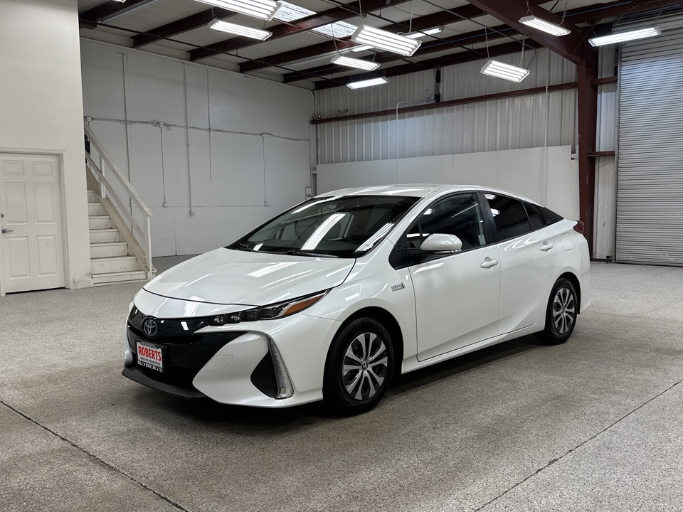 Roberts Auto Sales 2022 Toyota Prius Prime 