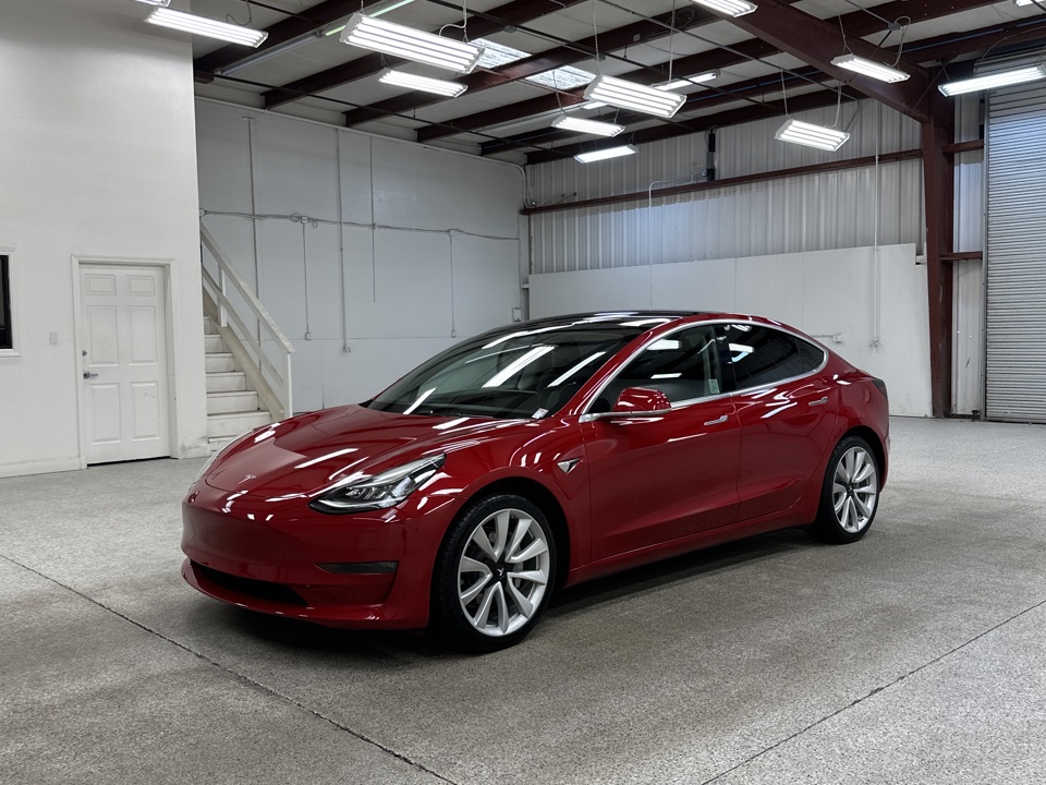 Roberts Auto Sales 2019 Tesla Model 3 
