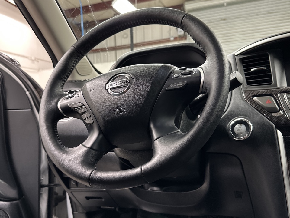 2019 Nissan Pathfinder - Roberts
