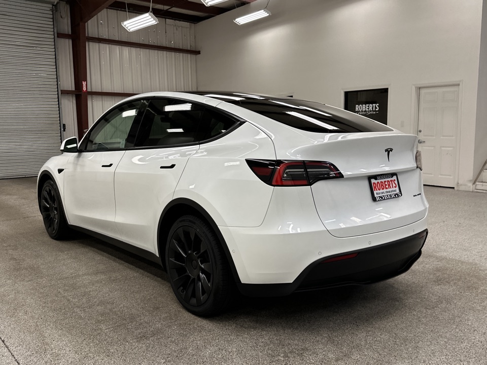 2021 Tesla Model Y - Roberts