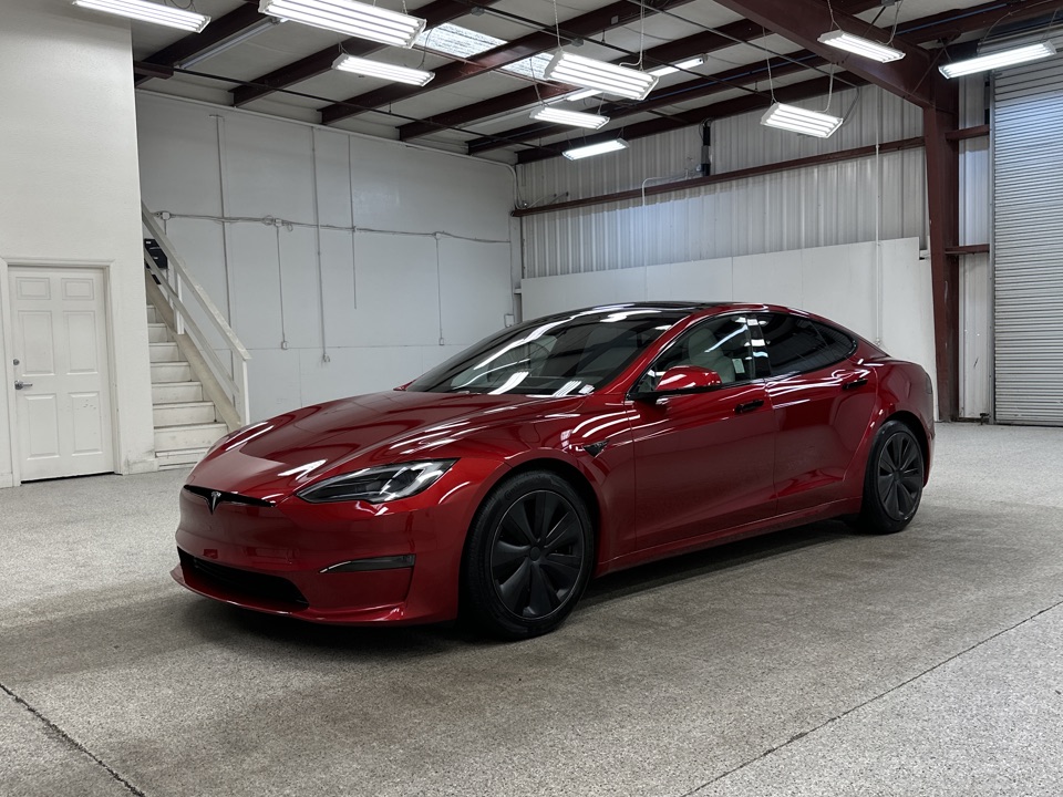Roberts Auto Sales 2023 Tesla Model S 